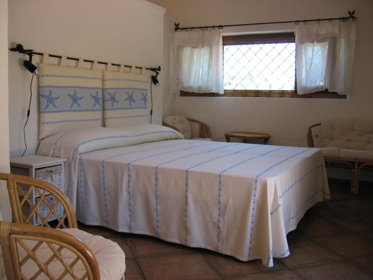 B&B Le Corti Di Aloa San Pantaleo Zewnętrze zdjęcie
