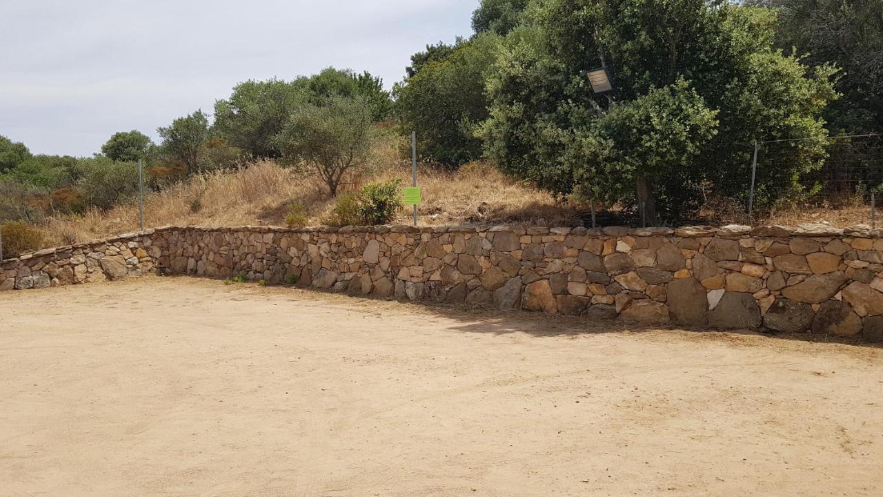 B&B Le Corti Di Aloa San Pantaleo Zewnętrze zdjęcie